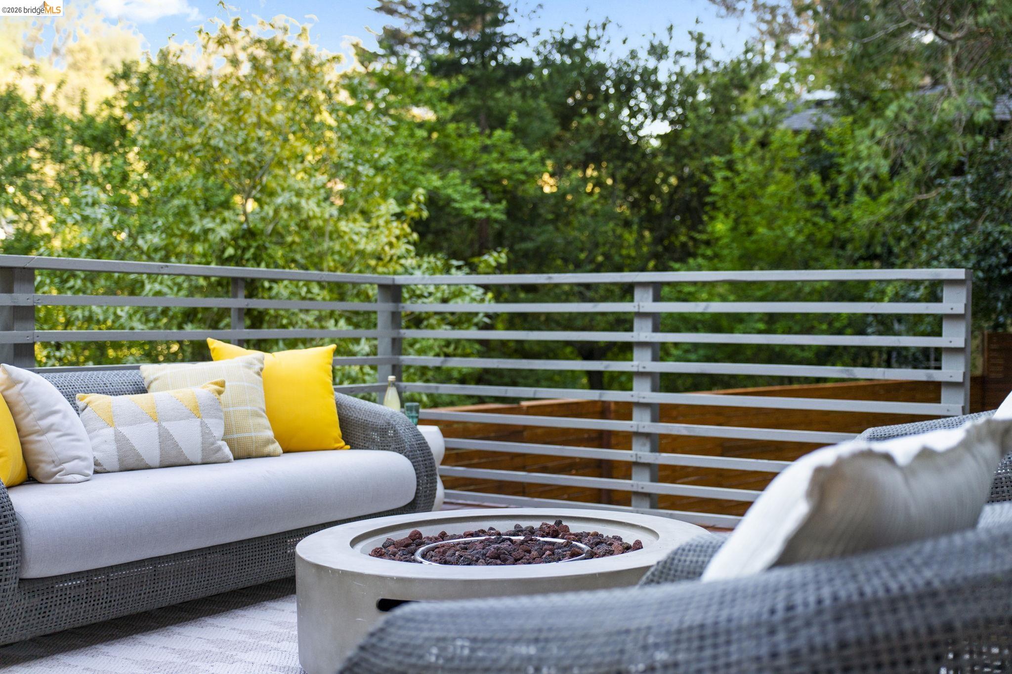 6476 Valley View Road Oakland, CA 94611 - Photo 49 of 50