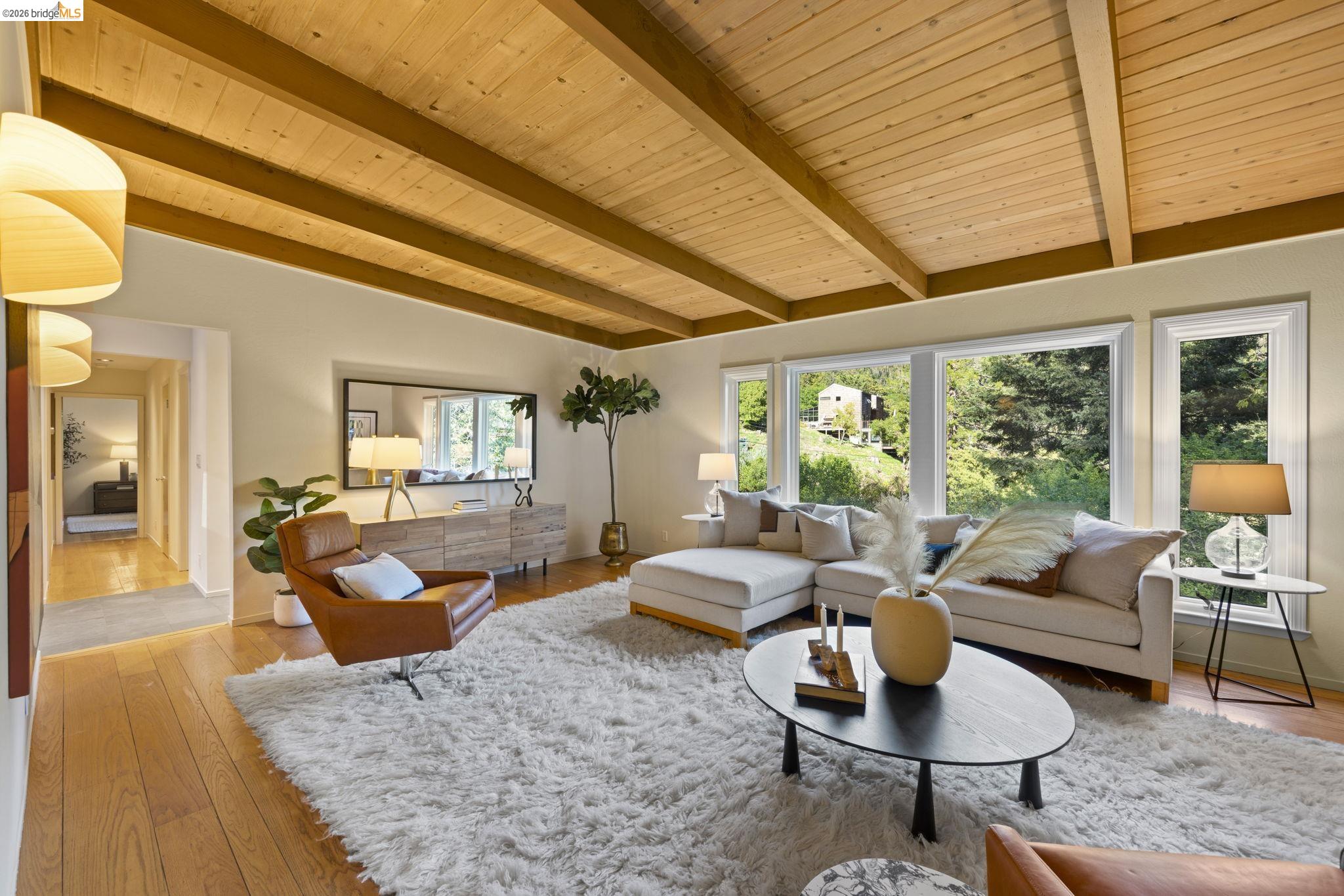 6476 Valley View Road Oakland, CA 94611 - Photo 6 of 50