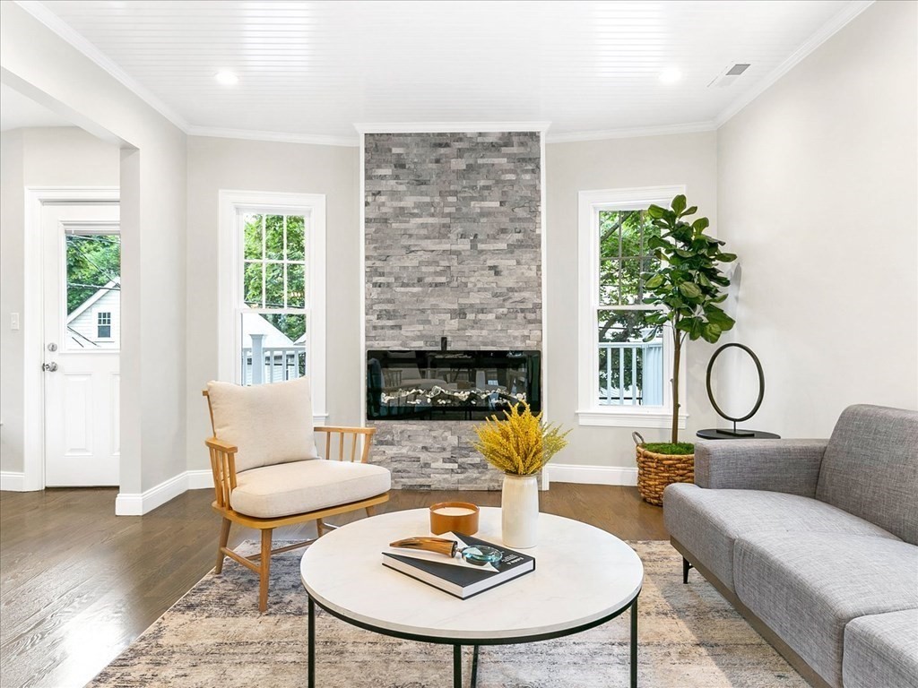 18 Laurel Street, Unit 18 Arlington, MA 02476 - Photo 1 of 34