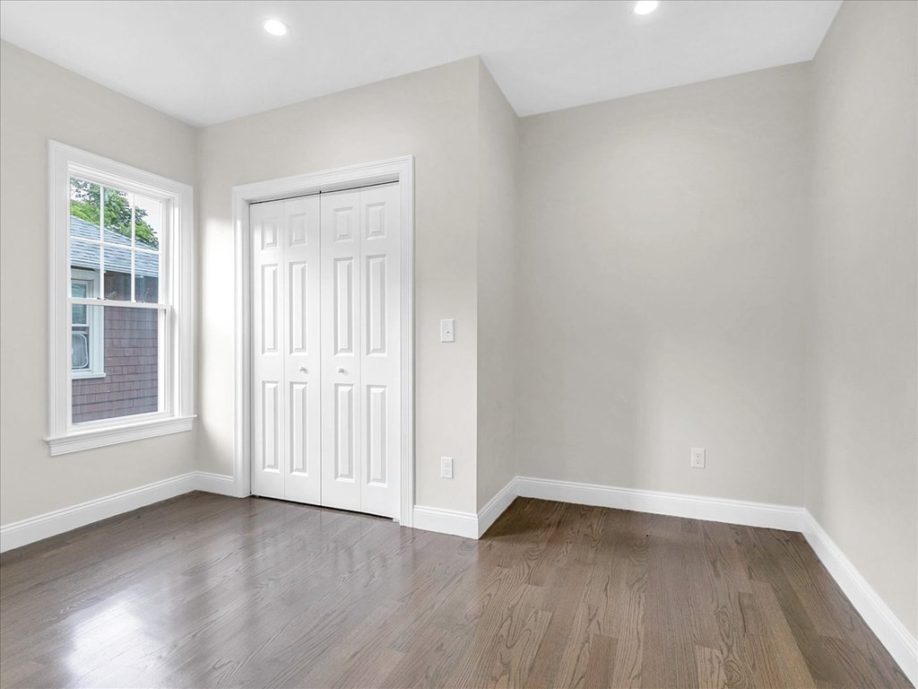 18 Laurel Street, Unit 18 Arlington, MA 02476 - Photo 15 of 34