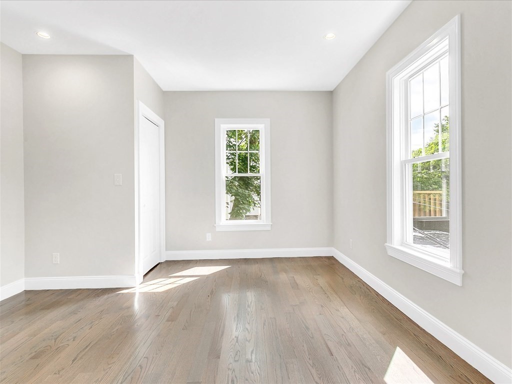 18 Laurel Street, Unit 18 Arlington, MA 02476 - Photo 19 of 34
