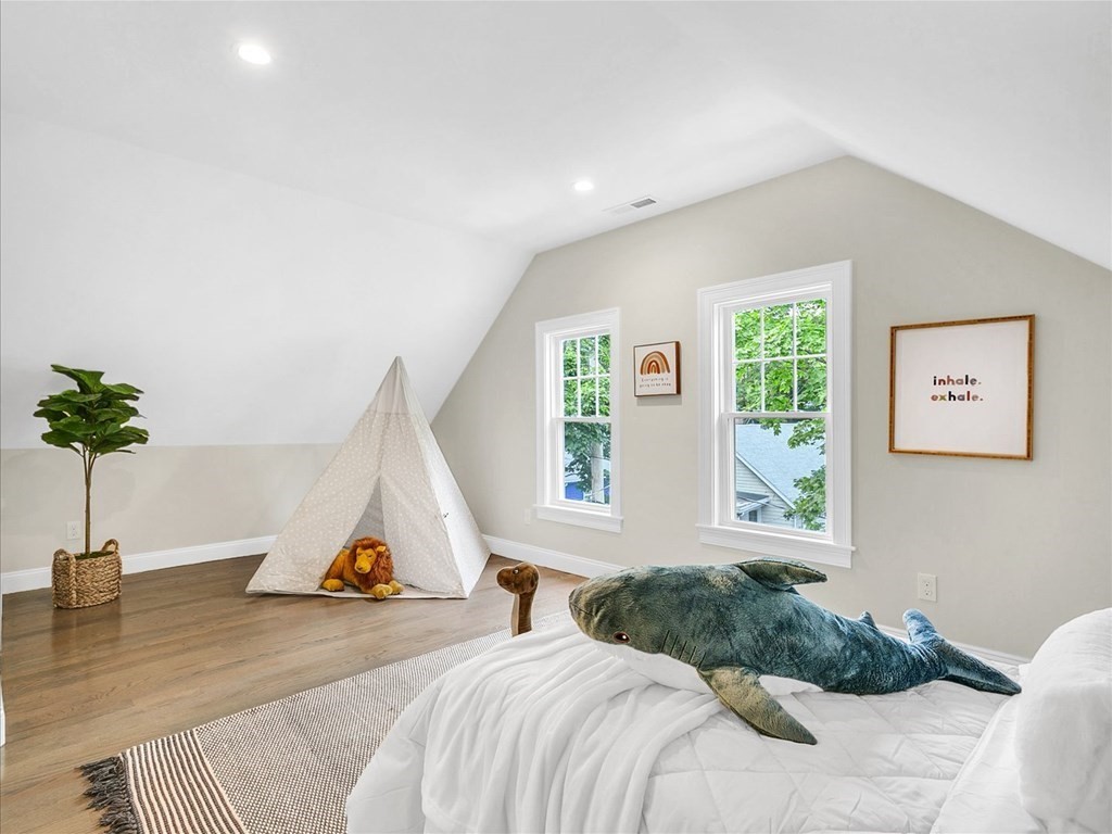 18 Laurel Street, Unit 18 Arlington, MA 02476 - Photo 20 of 34