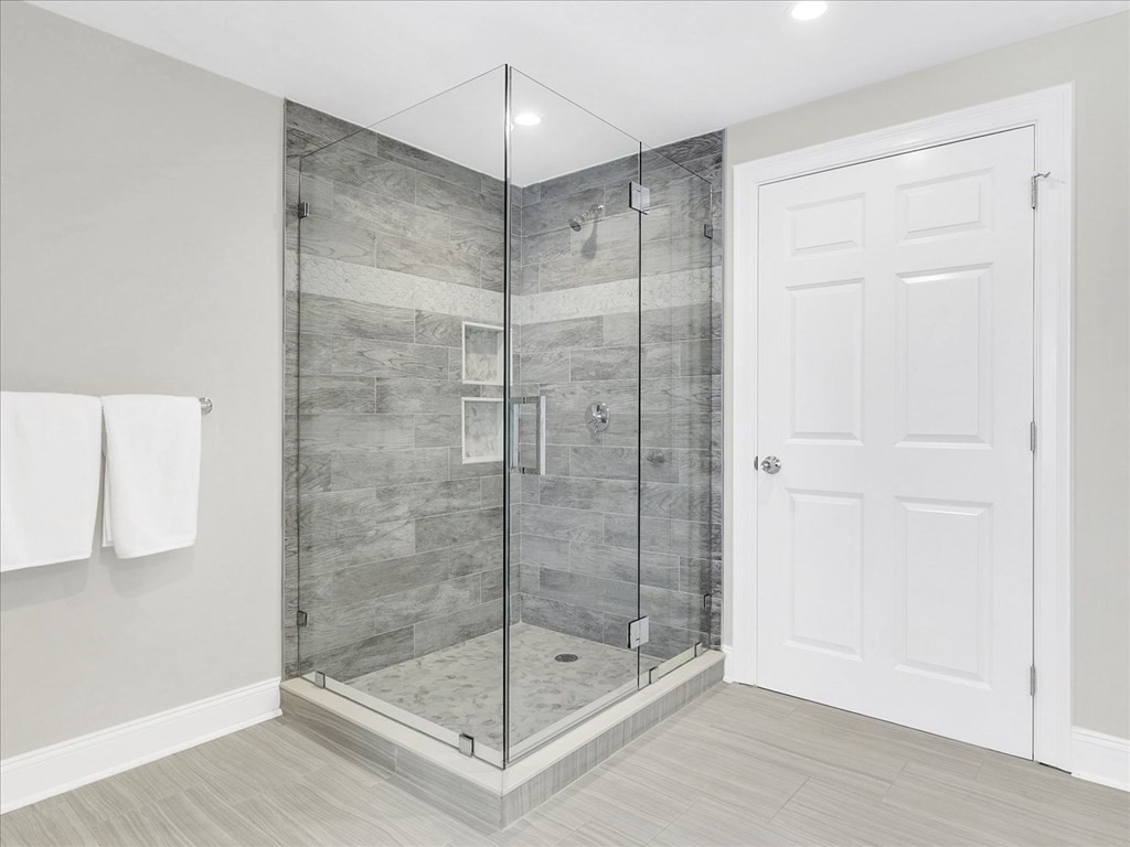 18 Laurel Street, Unit 18 Arlington, MA 02476 - Photo 24 of 34