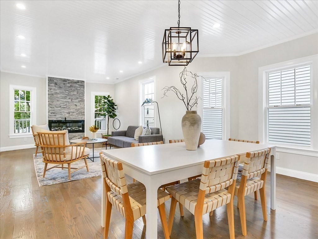 18 Laurel Street, Unit 18 Arlington, MA 02476 - Photo 3 of 34