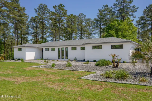 $774,900 | 227 Jo Ann Drive, Sumrall, MS 39482