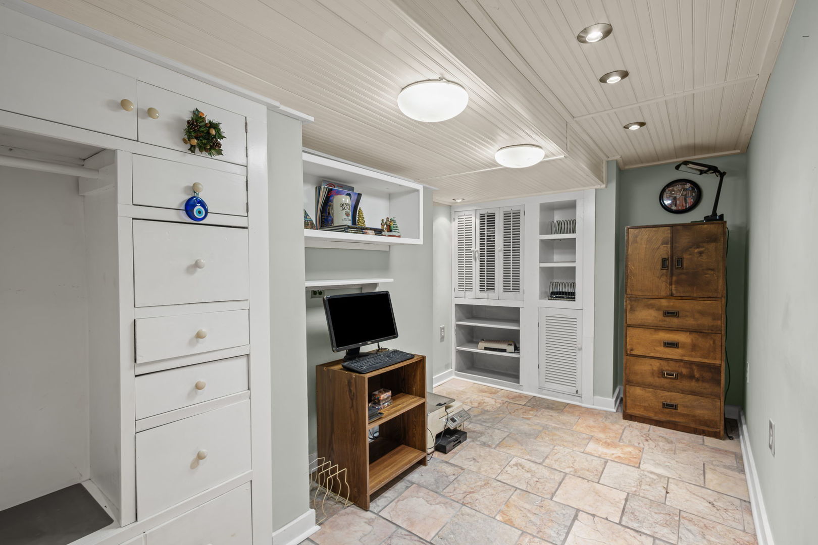 5459 Suffield Court Skokie, IL 60077 - Photo 14 of 25