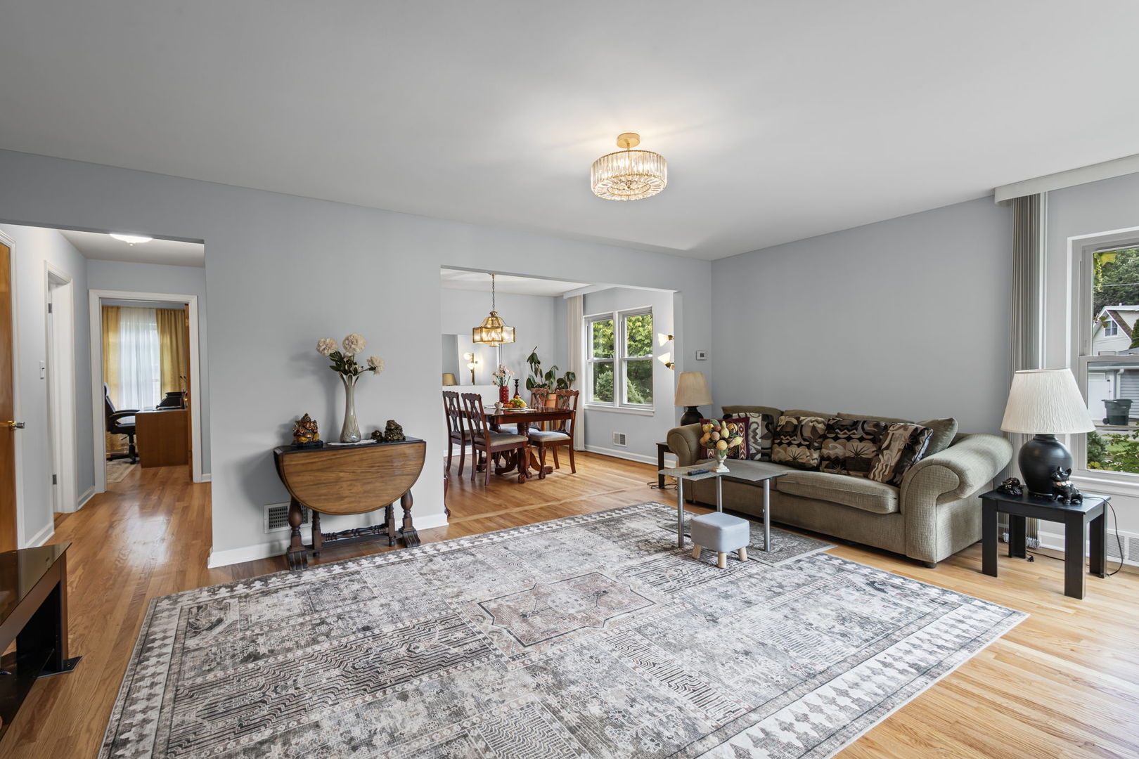 5459 Suffield Court Skokie, IL 60077 - Photo 3 of 25