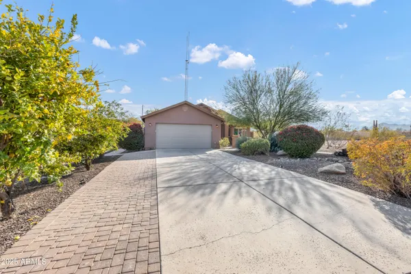 $5,500 | 1329 East Mescal Street, Phoenix, AZ 85020