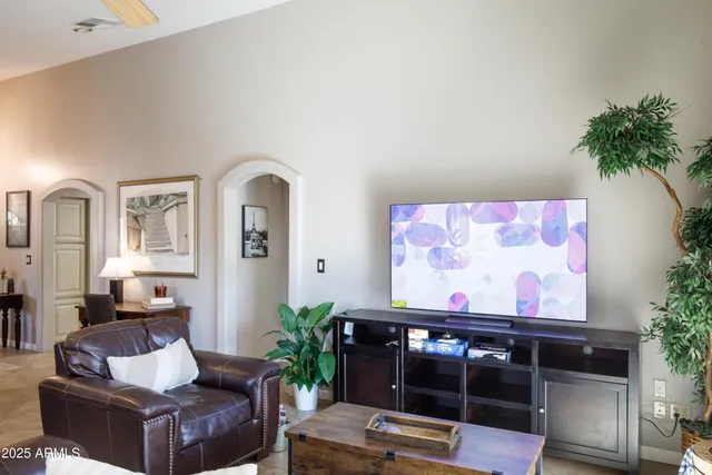 $9,400 | 1329 East Mescal Street, Phoenix, AZ 85020