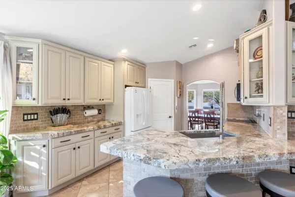 $5,500 | 1329 East Mescal Street, Phoenix, AZ 85020
