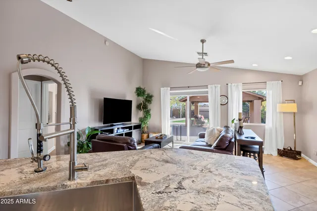 $9,400 | 1329 East Mescal Street, Phoenix, AZ 85020