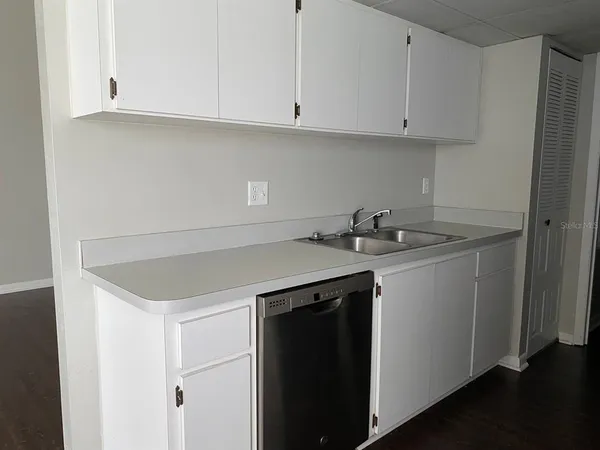 $1,400 | 2858 Southwest 39th Avenue, Gainesville, FL 32608