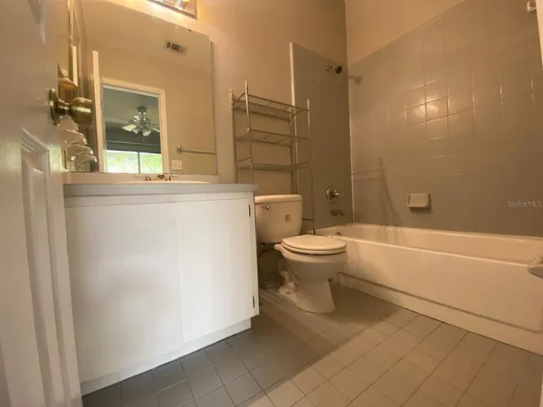 $1,400 | 2858 Southwest 39th Avenue, Gainesville, FL 32608