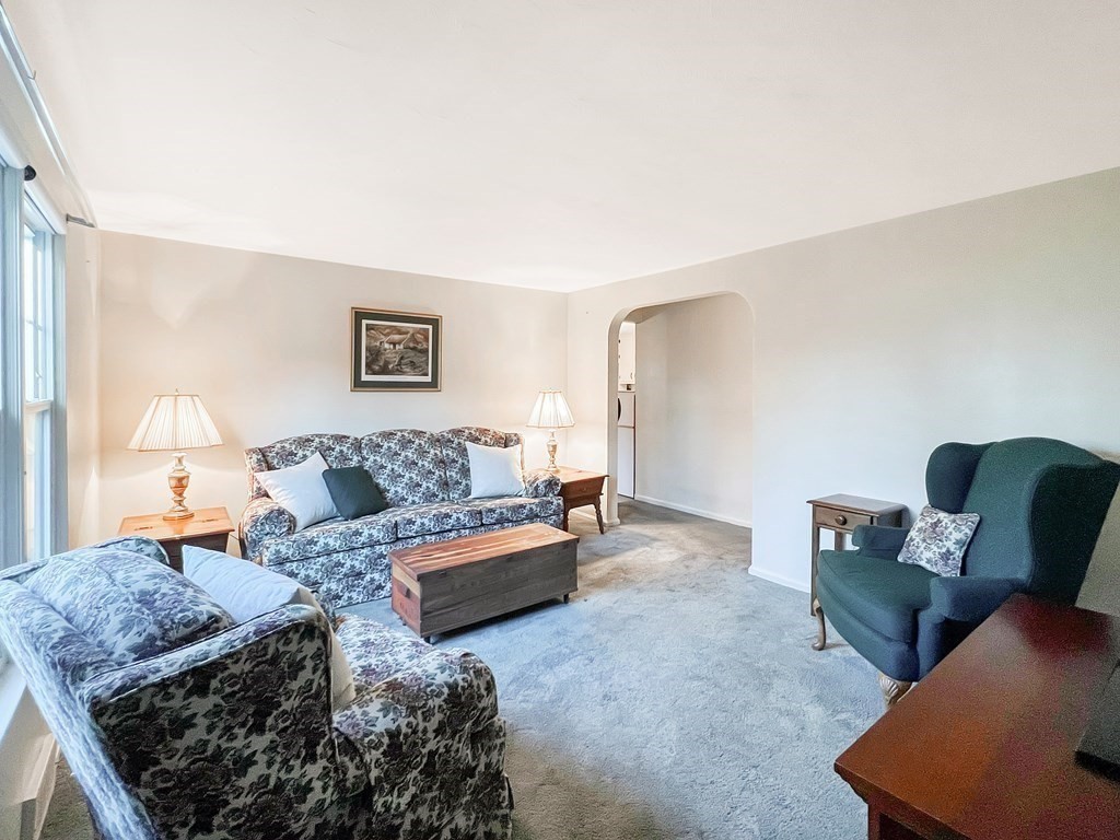 109 Roy Street Springfield, MA 01104 - Photo 14 of 30