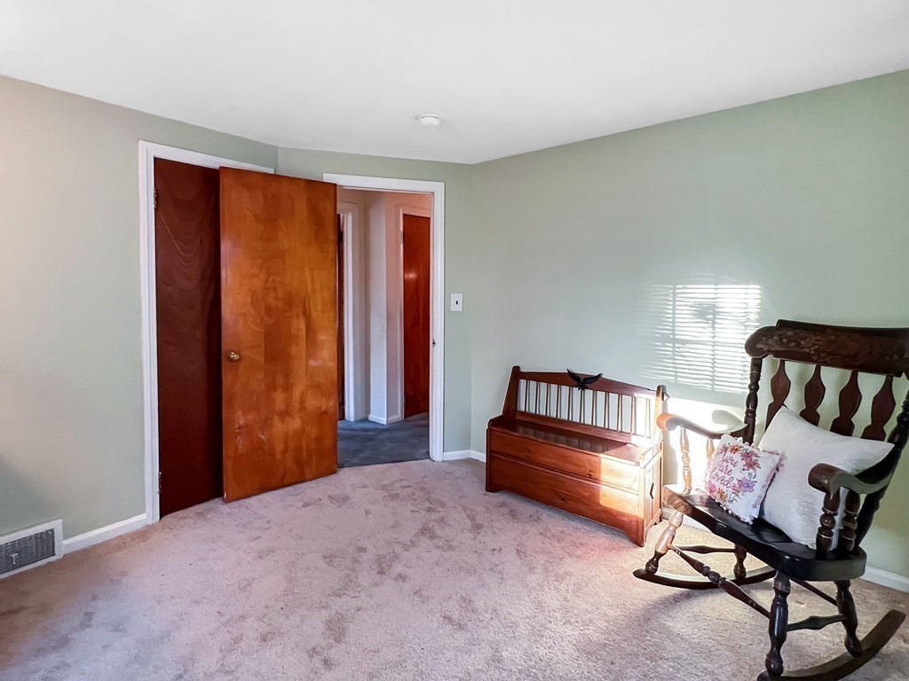 109 Roy Street Springfield, MA 01104 - Photo 20 of 30