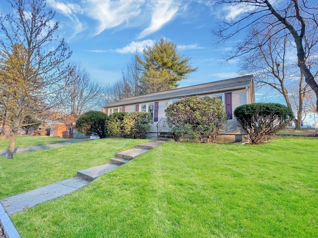 109 Roy Street Springfield, MA 01104 - Photo 2 of 30