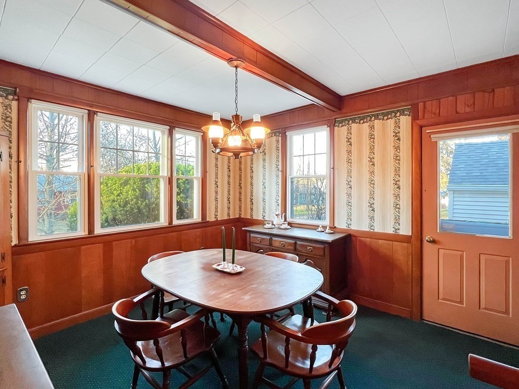 109 Roy Street Springfield, MA 01104 - Photo 10 of 30