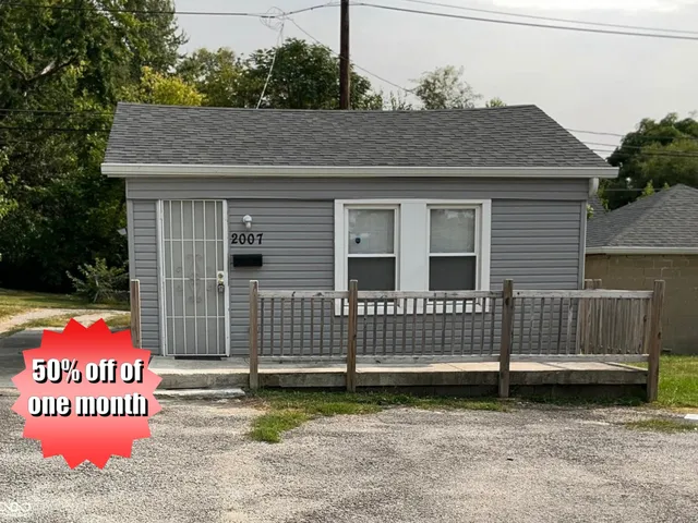 $1,050 | 2007 East 38th Street, Indianapolis, IN 46218