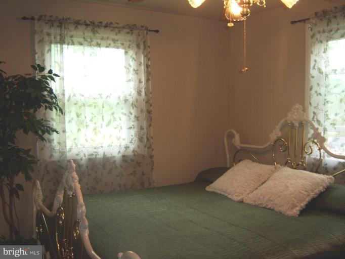 12713 Glynis Road Clinton, MD 20735 - Photo 12 of 22 Bedroom #3