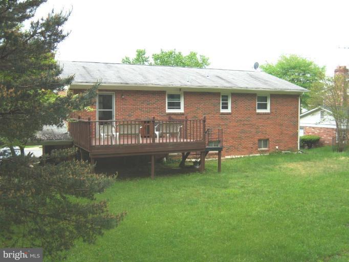 12713 Glynis Road Clinton, MD 20735 - Photo 20 of 22 Exterior (Rear)