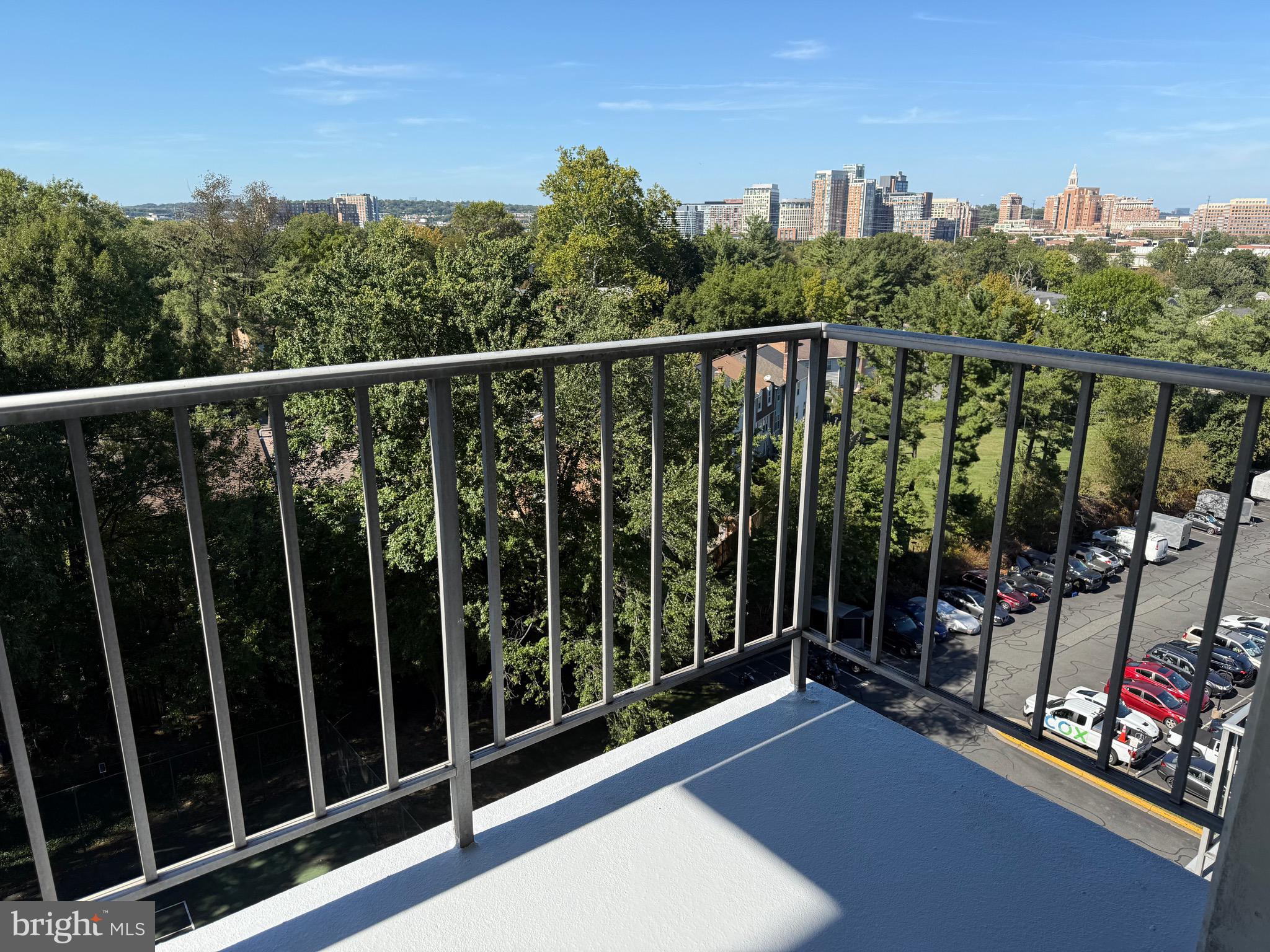 2059 Huntington Avenue, Unit 908 Alexandria, VA 22303 - Photo 16 of 21