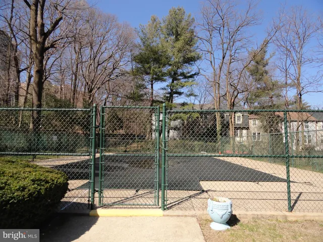 $168,000 | 2059 Huntington Avenue, Unit 908, Alexandria, VA 22303