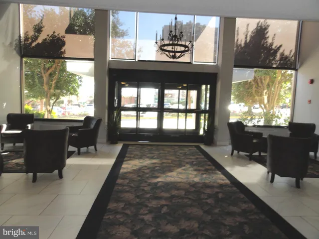 $168,000 | 2059 Huntington Avenue, Unit 908, Alexandria, VA 22303