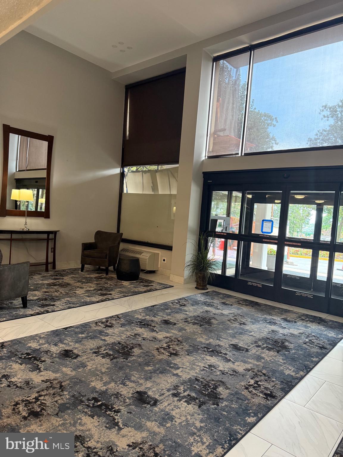 2059 Huntington Avenue, Unit 908 Alexandria, VA 22303 - Photo 3 of 21