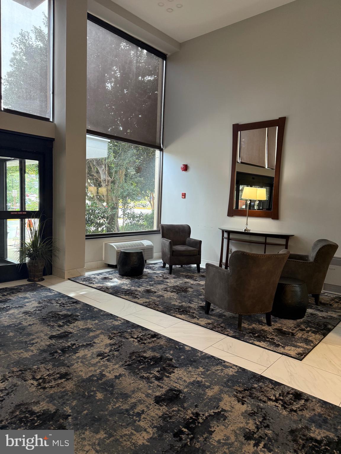 2059 Huntington Avenue, Unit 908 Alexandria, VA 22303 - Photo 4 of 21