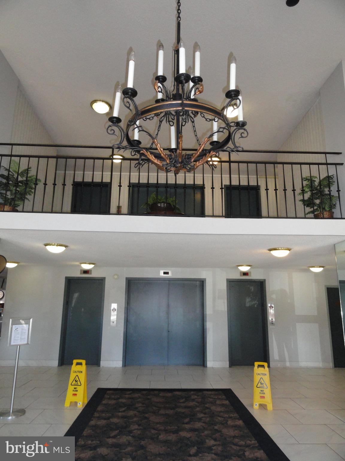 2059 Huntington Avenue, Unit 908 Alexandria, VA 22303 - Photo 5 of 21