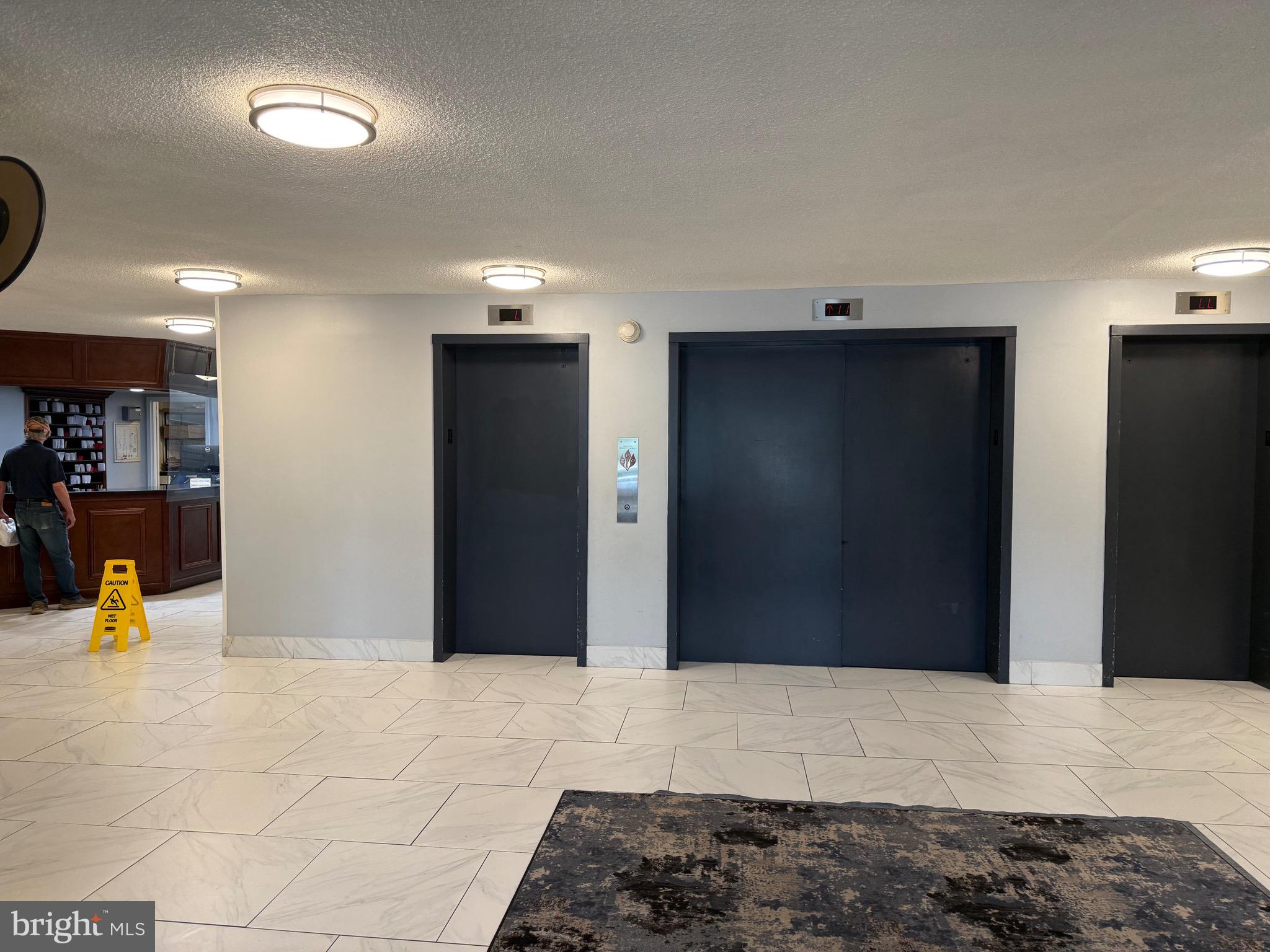 2059 Huntington Avenue, Unit 908 Alexandria, VA 22303 - Photo 6 of 21