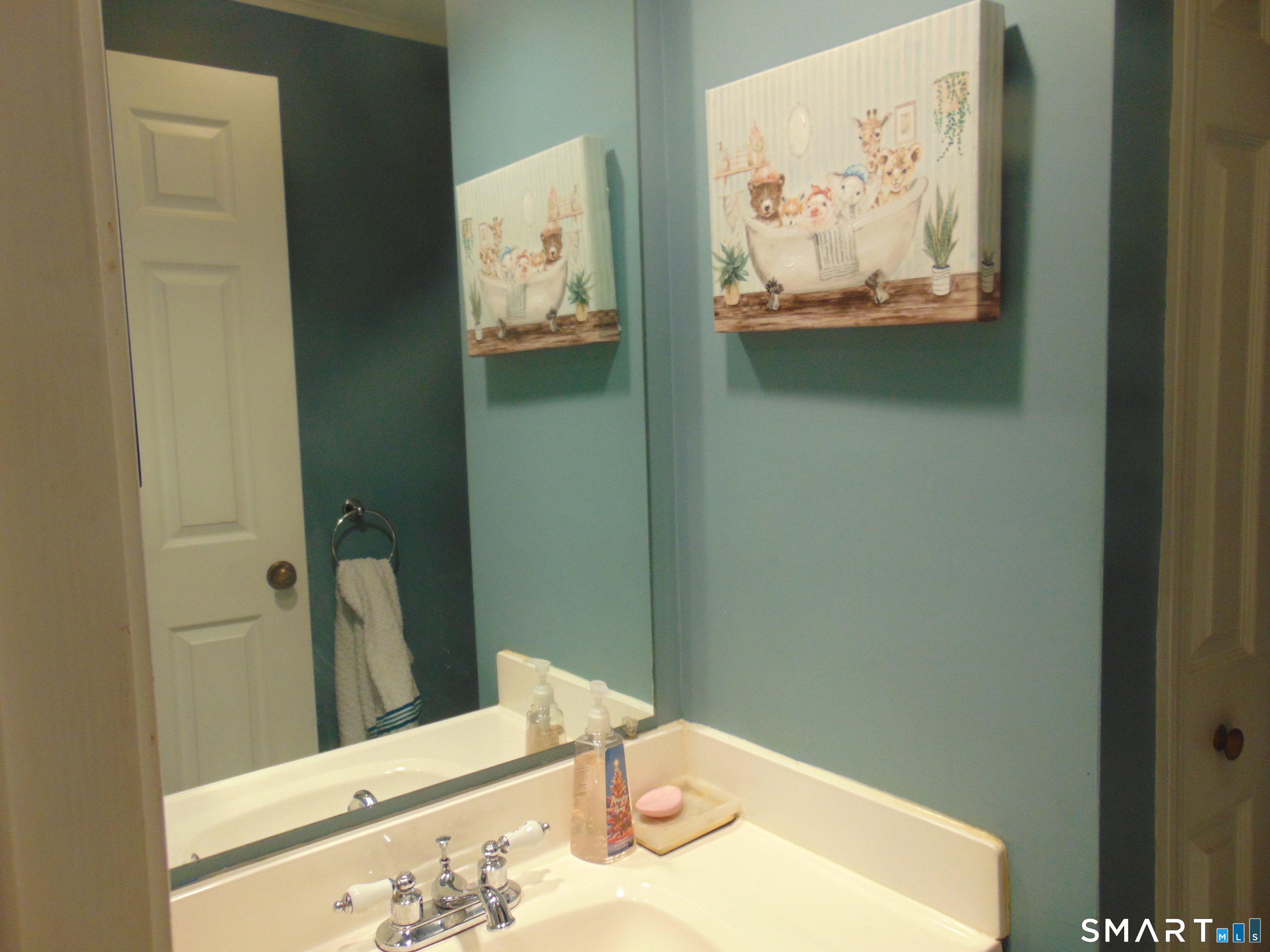 882 North Colony Road, Unit 31 Meriden, CT 06450 - Photo 15 of 34