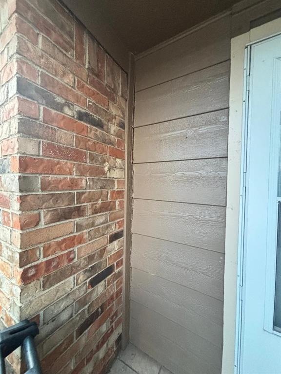 1107 Rimcrest Drive Arlington, TX 76017 - Photo 3 of 13 a bathroom with a shower