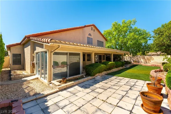$3,548 | 10028 Sail Landing Court, Las Vegas, NV 89117