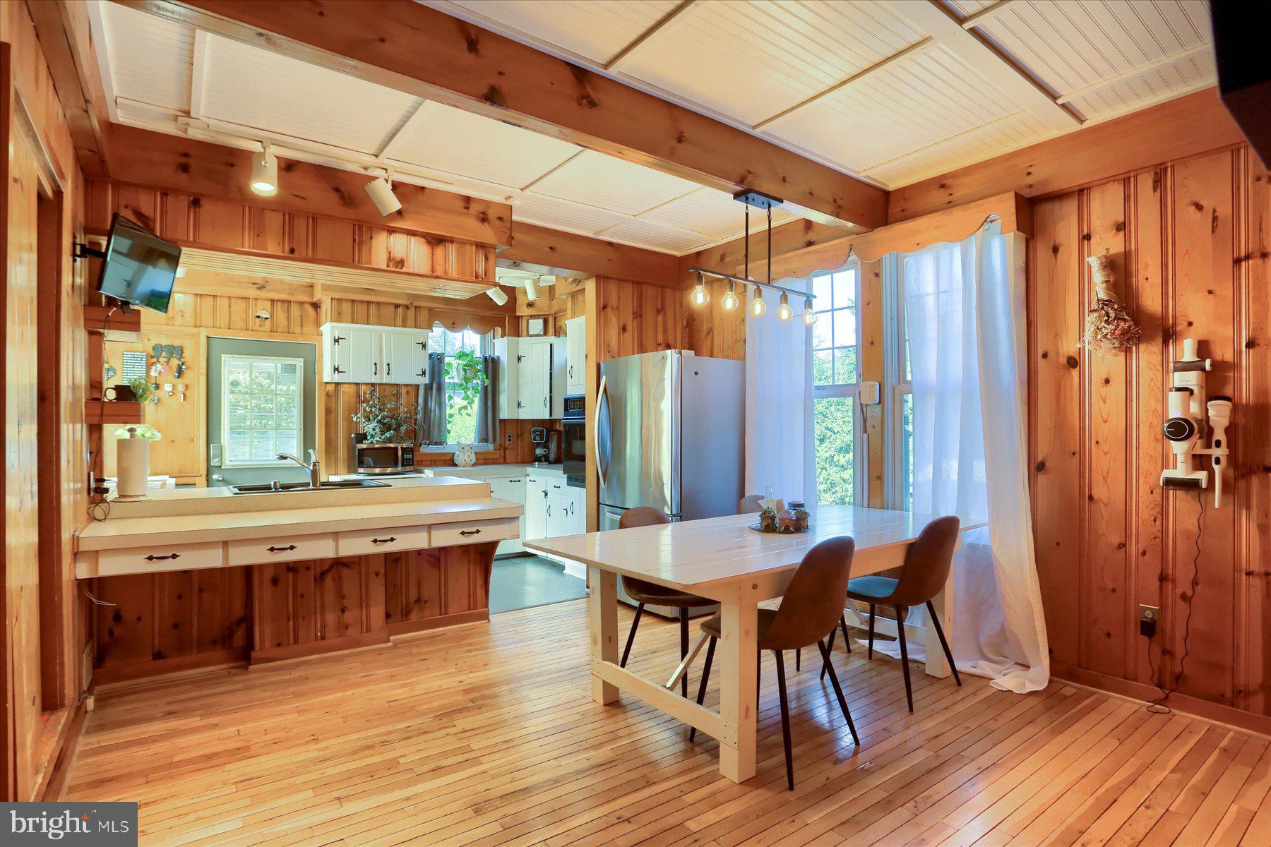 1201 Colebrook Road Lebanon, PA 17042 - Photo 3 of 31 Gallery Image 3