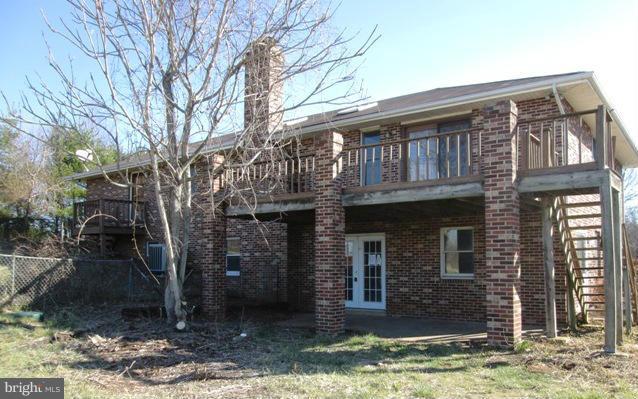 43361 Evans Pond Road Leesburg, VA 20176 - Photo 2 of 13 Exterior (Rear)