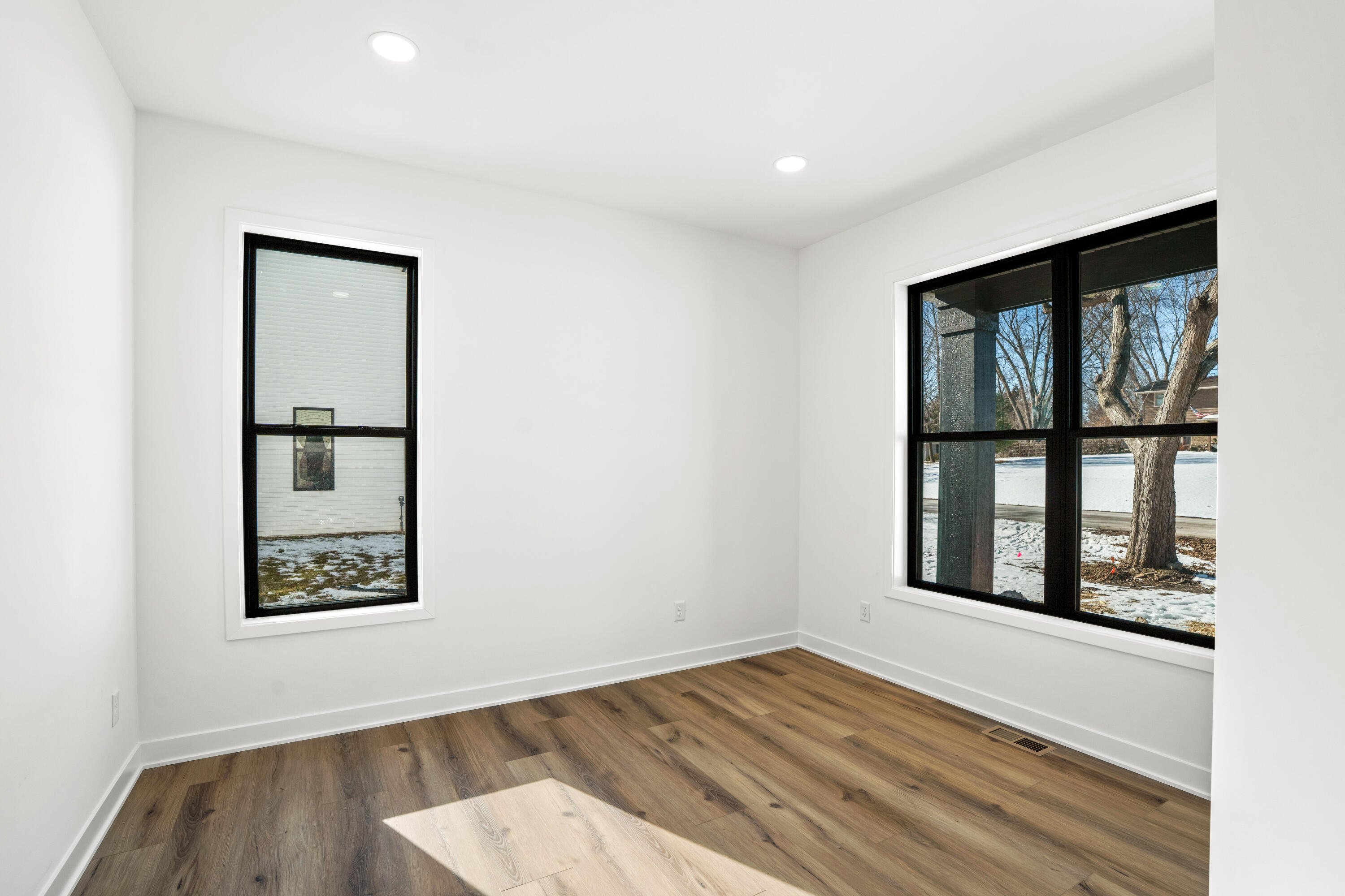 11701 45th Avenue Pleasant Prairie, WI 53158 - Photo 9 of 63 DSC08466