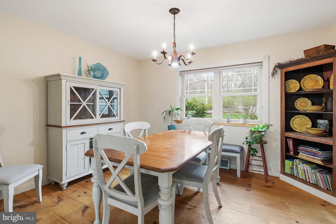 220 Hibbert Road North Wales, PA 19454 - Photo 11 of 39 Gallery Image 11