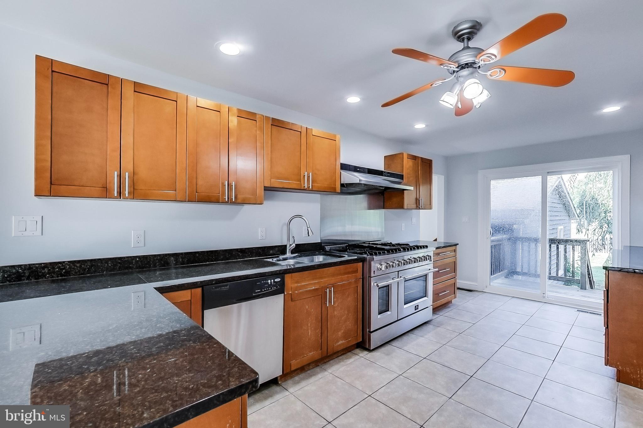 20109 Westerly Avenue Poolesville, MD 20837 - Photo 6 of 24