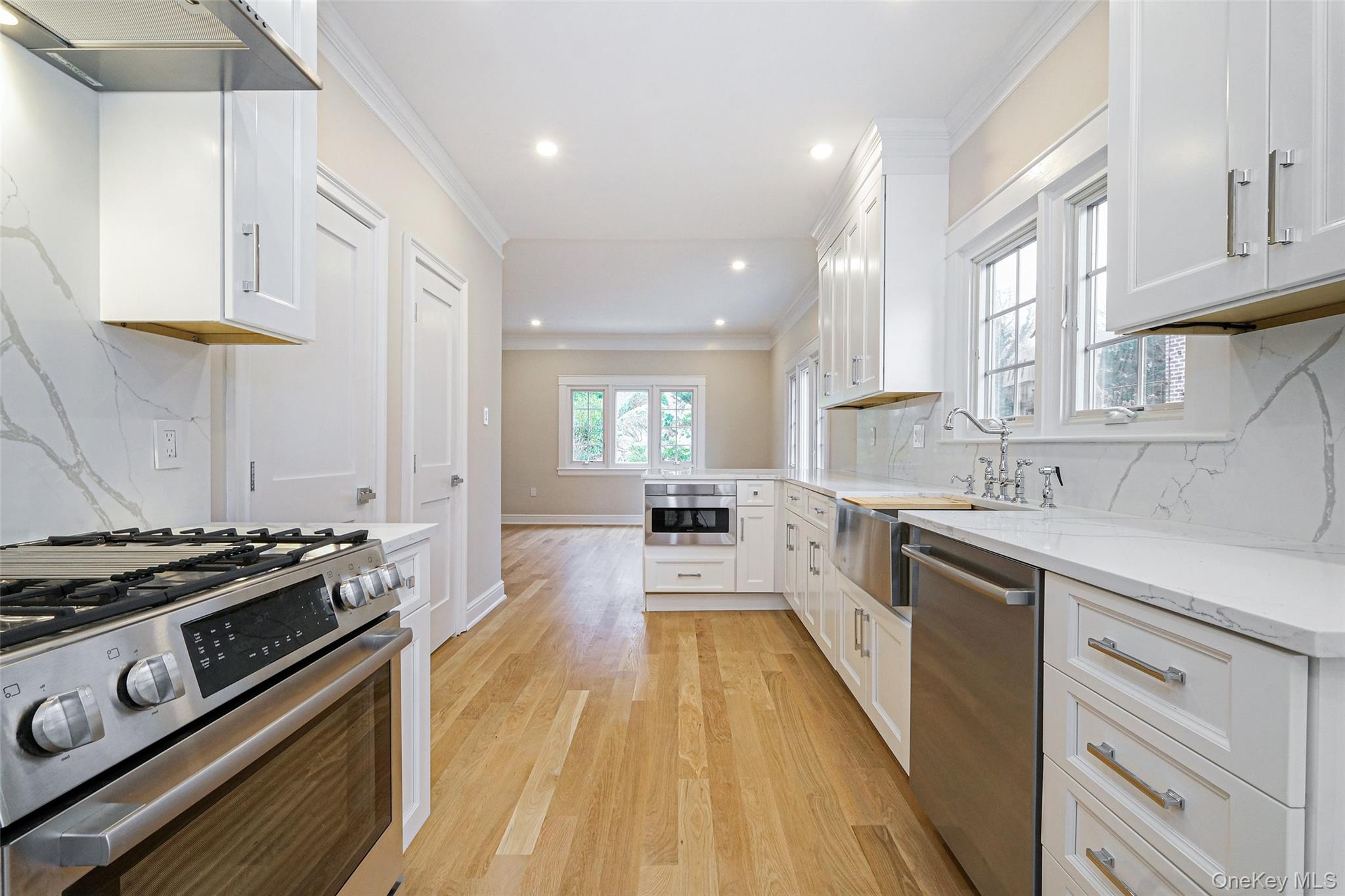 38 Sagamore Road Bronxville, NY 10708 - Photo 7 of 10