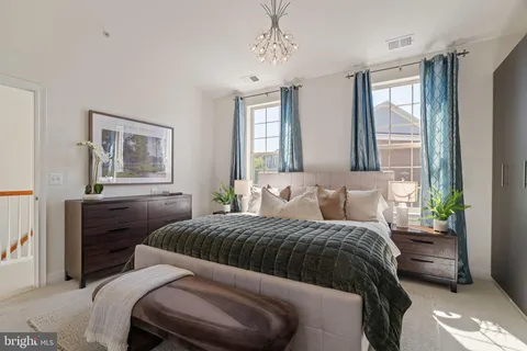 $899,000 | 406 Regatta Drive, Philadelphia, PA 19146