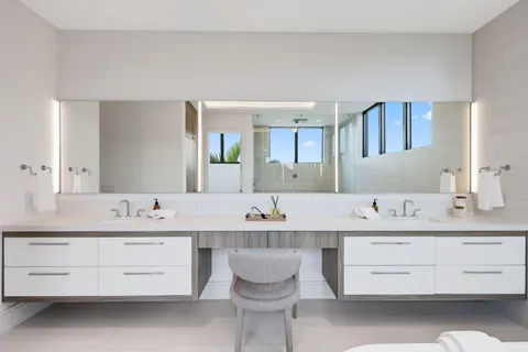 $4,950,000 | 310 Grove Place, Delray Beach, FL 33444