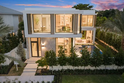 $4,950,000 | 310 Grove Place, Delray Beach, FL 33444