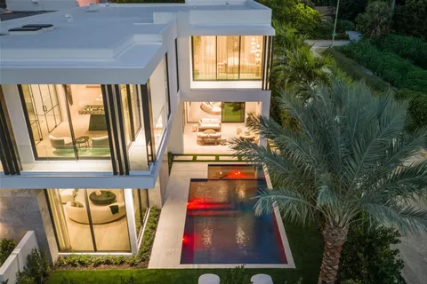 $4,950,000 | 310 Grove Place, Delray Beach, FL 33444