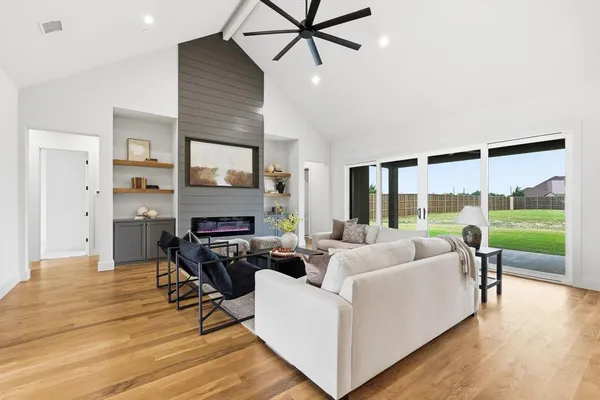 $775,000 | 449 Whispering Way, Red Oak, TX 75154