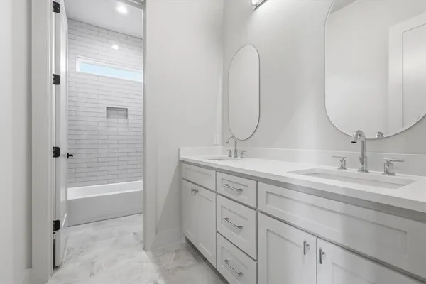 $775,000 | 449 Whispering Way, Red Oak, TX 75154