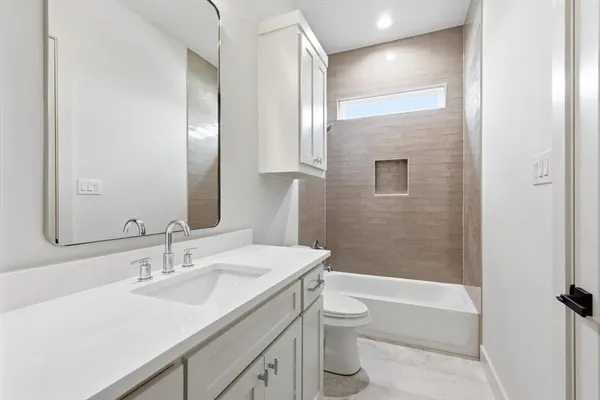 $775,000 | 449 Whispering Way, Red Oak, TX 75154