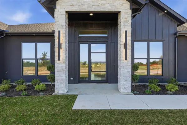 $775,000 | 449 Whispering Way, Red Oak, TX 75154