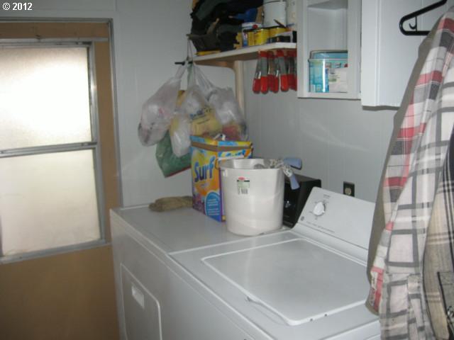 83790 Winesap Road Milton Freewater, OR 97862 - Photo 6 of 12 Laundry
