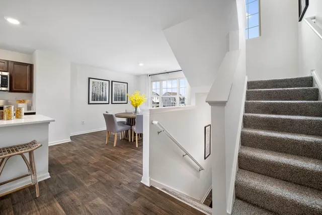 $309,990 | 1447 Oakfield Lane, Pingree Grove, IL 60140